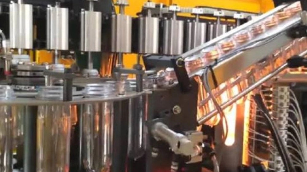 A comprehensive guide to improving bottle quality with a PET blow molding machine, principles, techniques and key points